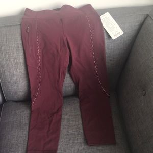 Lululemon Extra Mile Crop - size 8
